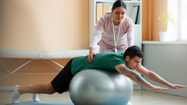 StretchFlex - assisted-stretching-lower-back-pain-perth